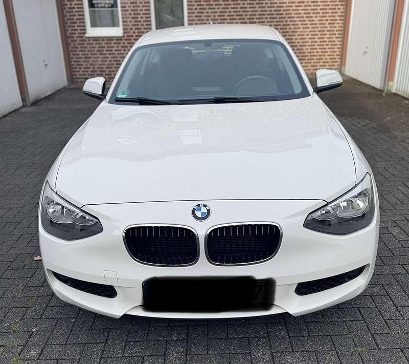 Weiß Gebraucht 2014 BMW 114 Kleinwagen | 7.250 € (Fairer Preis) - Bild 1/4