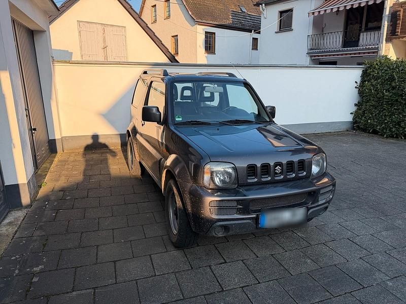 Gebraucht Suzuki Jimny 85 PS (62 kW) 2011 Grau SUV
