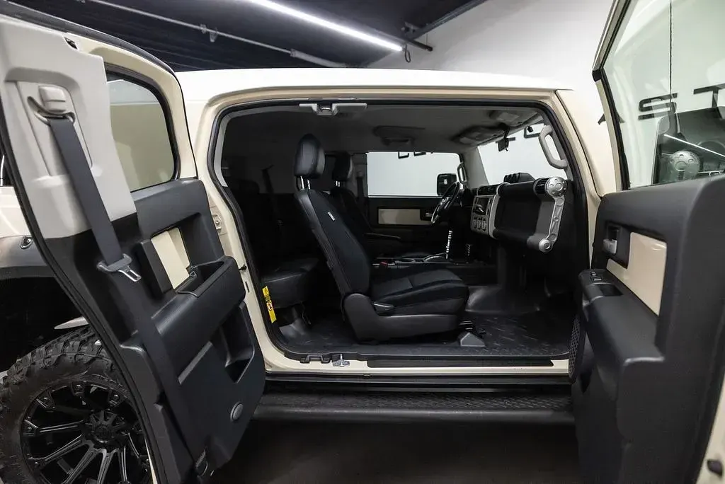Gebraucht Toyota FJ Cruiser 243 PS (178 kW) 2008 Beige SUV