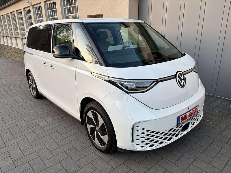 Gebraucht VW ID. Buzz Pro 150 kW (204 PS) 2023 Candyweiß Van / Kleinbus