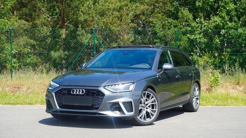 Grau Gebraucht 2022 Audi A4 S-Line Kombi | 25.900 € (Guter Preis) - Bild 1/4