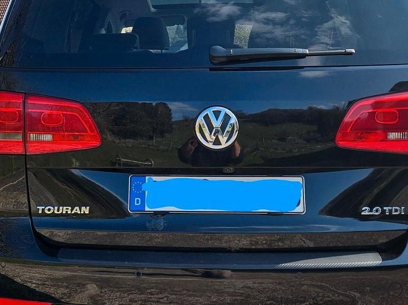 Gebraucht VW Touran Match 140 PS (102 kW) 2012 Schwarz Van / Kleinbus