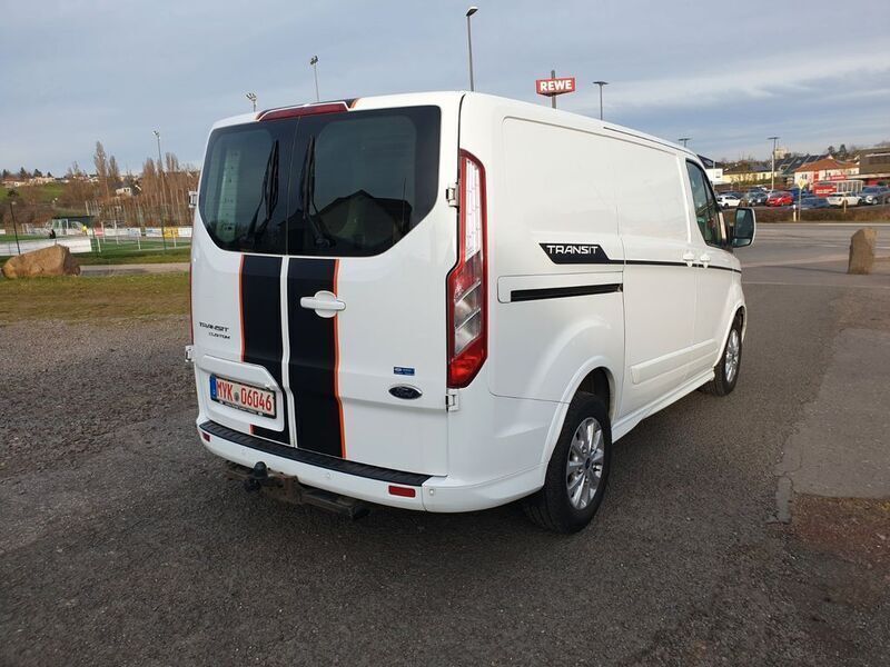 Gebraucht Ford Transit Custom 185 PS (136 kW) 2019 Weiß Van / Kleinbus