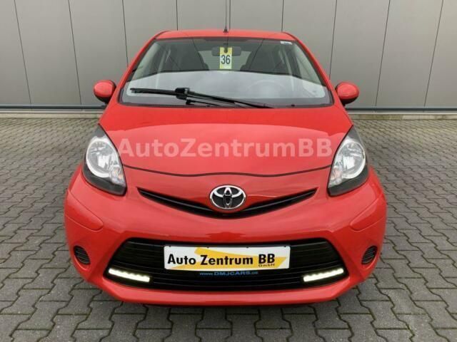 Gebraucht Toyota Aygo Cool 68 PS (50 kW) 2012 Rot Kleinwagen