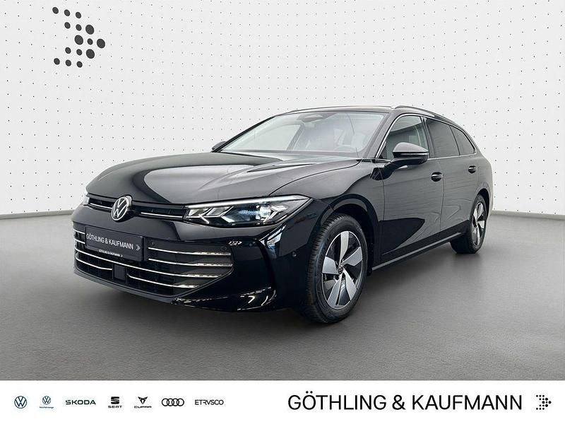 Grenadillschwarz metallic Gebraucht 2025 VW Passat Business Kombi | 34.280 € (Guter Preis) - Bild 1/4