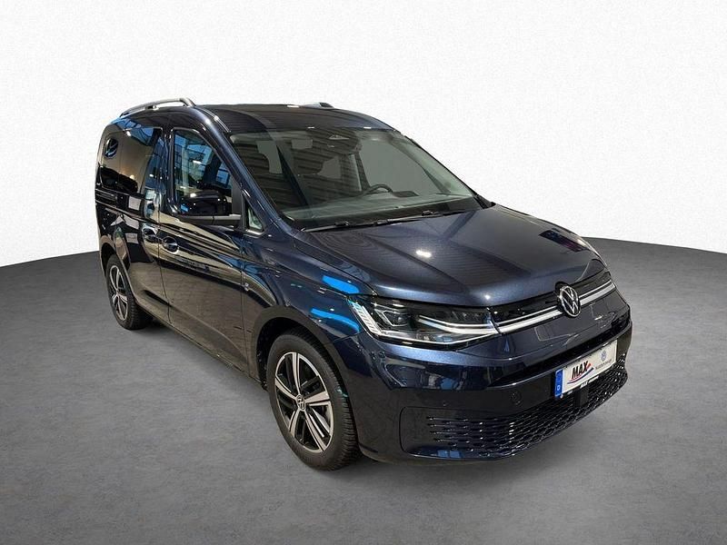Neu VW Caddy Life 116 PS (85 kW) 2026 Blau Van / Kleinbus