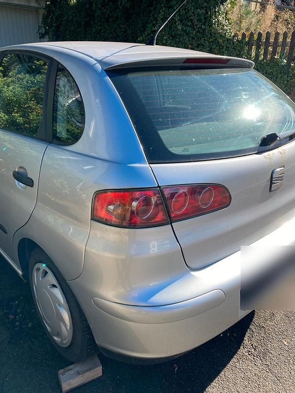 Gebraucht Seat Ibiza 75 PS (55 kW) 2002 Grau Kleinwagen