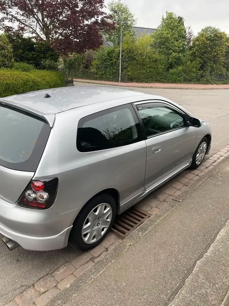 Gebraucht Honda Civic 110 PS (80 kW) 2005 Silber