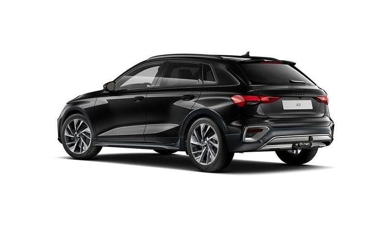 Gebraucht Audi A3 Ambiente 150 PS (110 kW) 2025 Schwarz Limousine