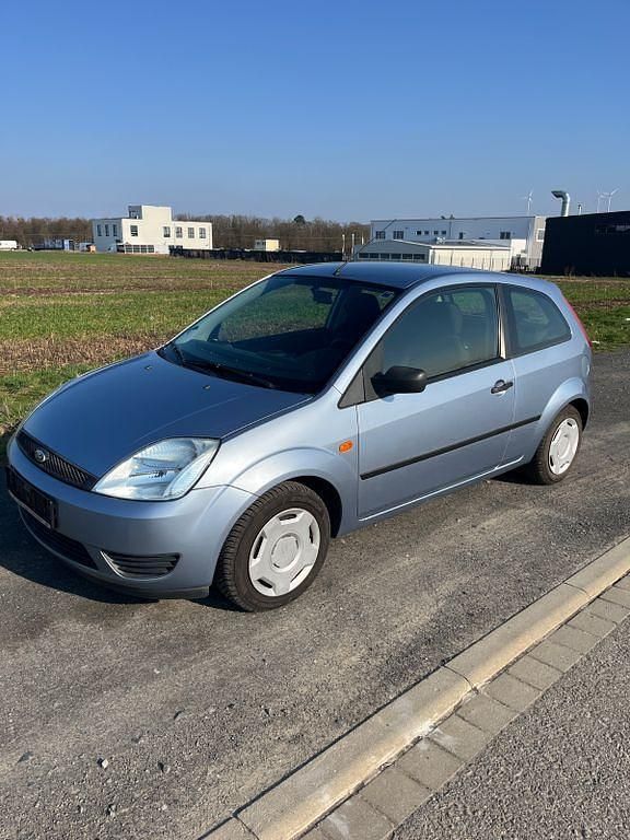 Gebraucht Ford Fiesta 60 PS (44 kW) 2005 Blau Kleinwagen