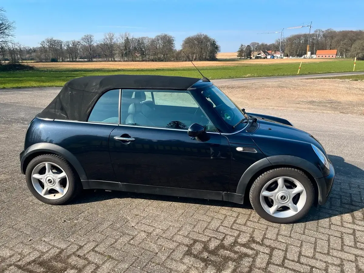Gebraucht Mini Cooper Cabriolet 116 PS (85 kW) 2008 Schwarz Cabrio