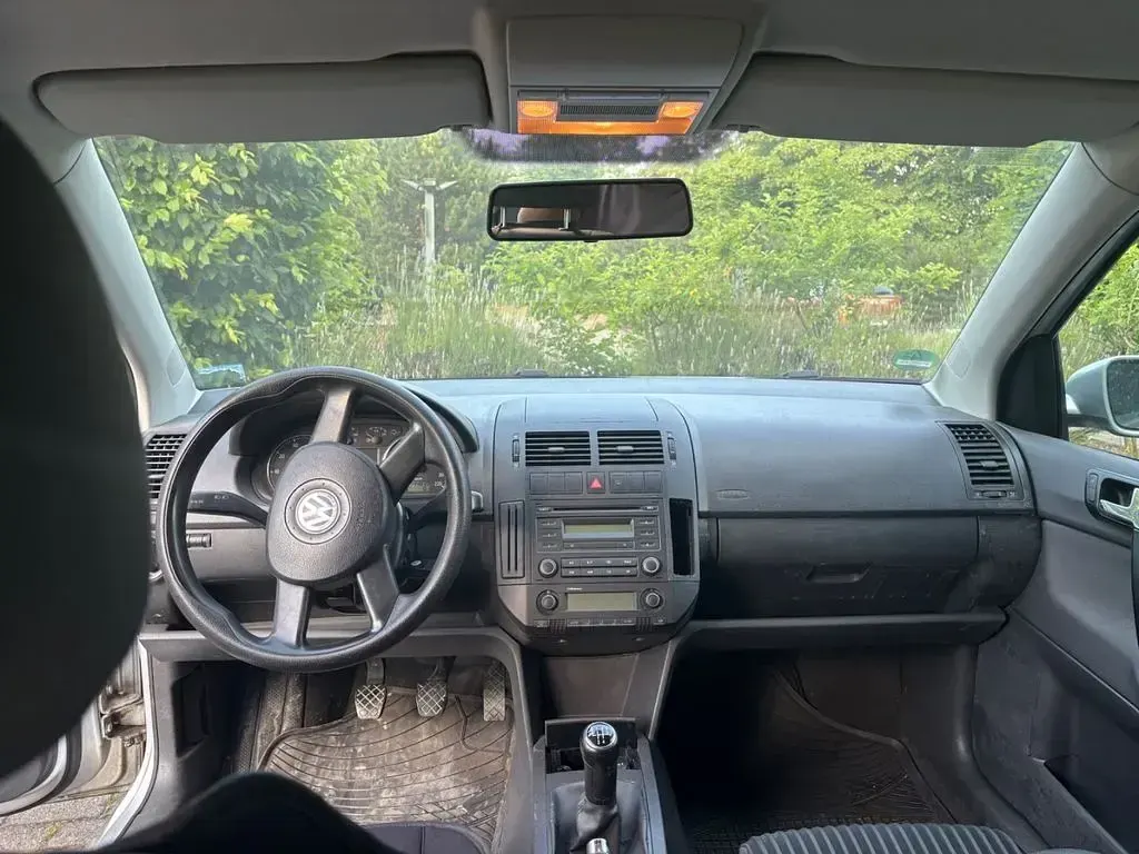 Gebraucht VW Polo Basis 75 PS (55 kW) 2005 Silber Kleinwagen