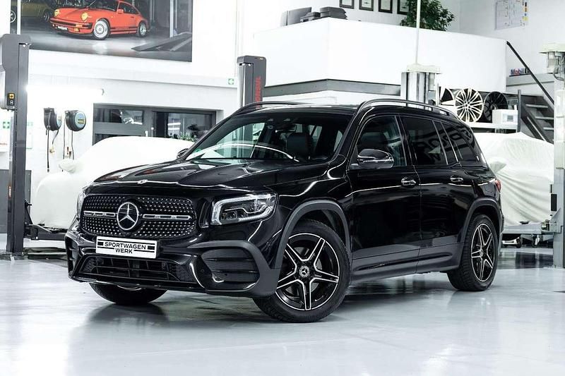 Kosmosschwarz metalliclack Gebraucht 2021 Mercedes GLB220 AMG SUV | 37.890 € (Guter Preis) - Bild 1/4