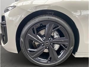 Neu Audi A6 e-tron Performance 269 kW (367 PS) 2026 Gelb (siambeige metallic) Kombi