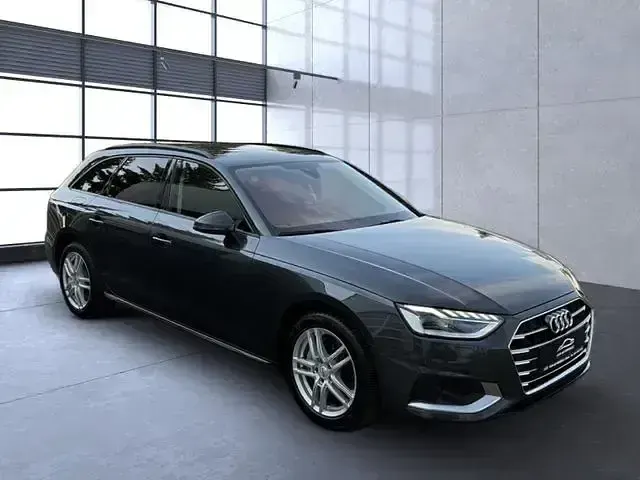 Gebraucht Audi A4 S-Line 204 PS (150 kW) 2022 Grau Kombi