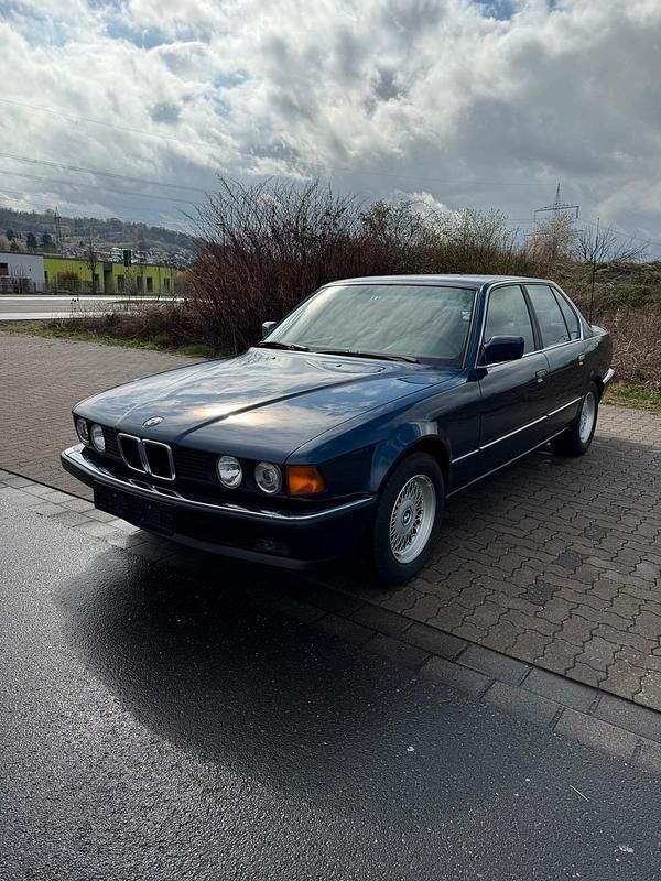 Gebraucht BMW 735 211 PS (155 kW) 1992 Blau Limousine