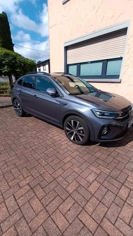 Grau Gebraucht 2022 VW Taigo R-line SUV | 23.500 € (Superpreis) - Bild 1/4