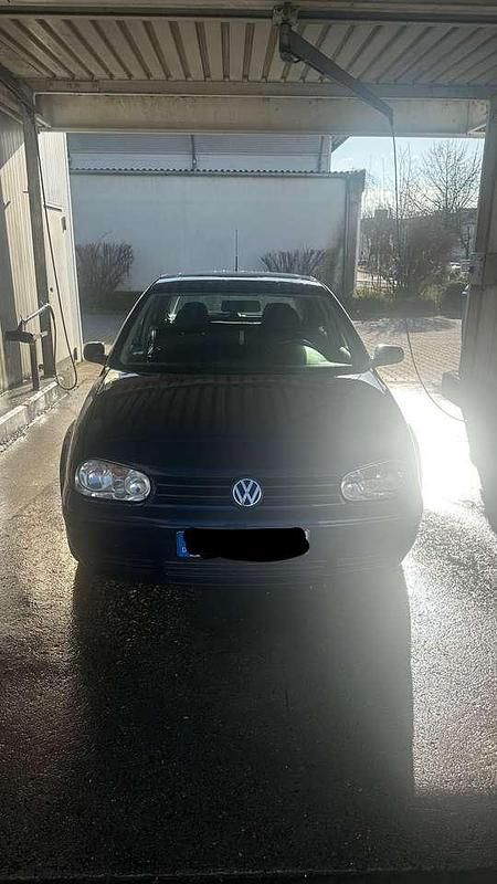 Gebraucht 2001 VW Golf IV Limousine | 2.000 € (Fairer Preis) - Bild 1/4