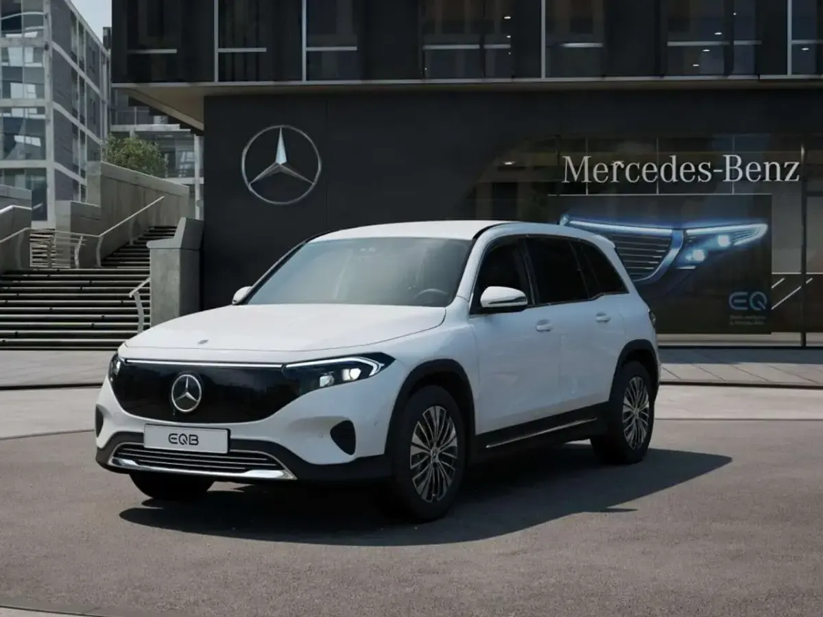 Gebraucht Mercedes EQB250+ 139 kW (190 PS) 2025 Unilack polarweiß SUV