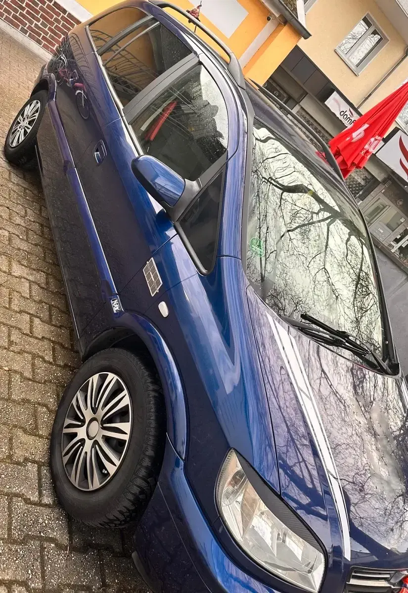 Gebraucht Opel Zafira 125 PS (91 kW) 2005 Blau Van / Kleinbus