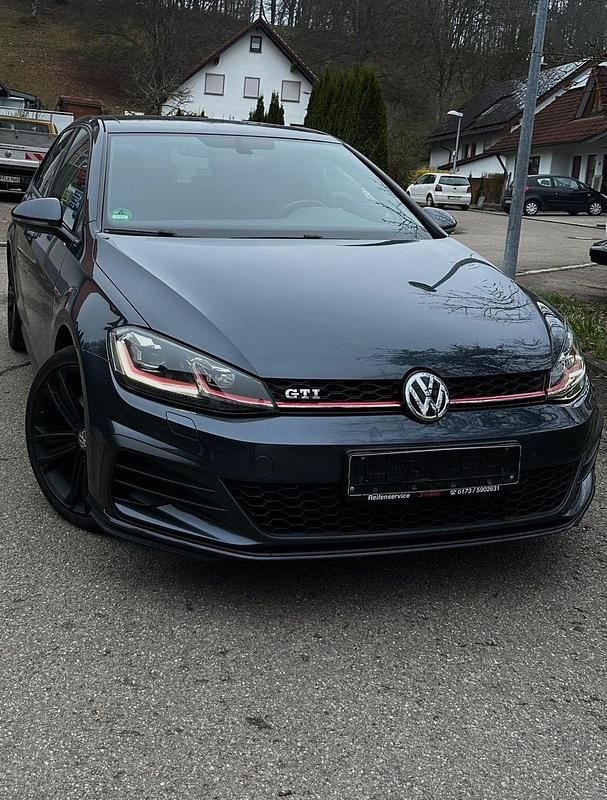 Gebraucht VW Golf VII GTI 230 PS (169 kW) 2017 Schwarz Limousine