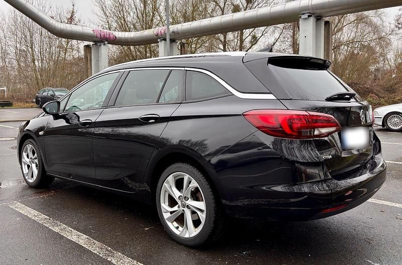 Gebraucht Opel Astra Dynamic 125 PS (91 kW) 2017 Schwarz Kombi