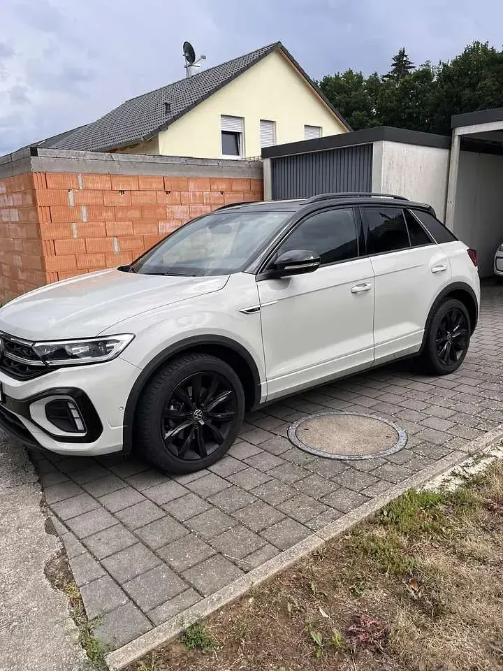 Gebraucht VW T-Roc R-line 190 PS (139 kW) 2024 Grau SUV