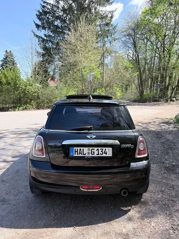 Second-hand Mini Cooper D 109 CP (80 kW) 2009 Negru Hatchback