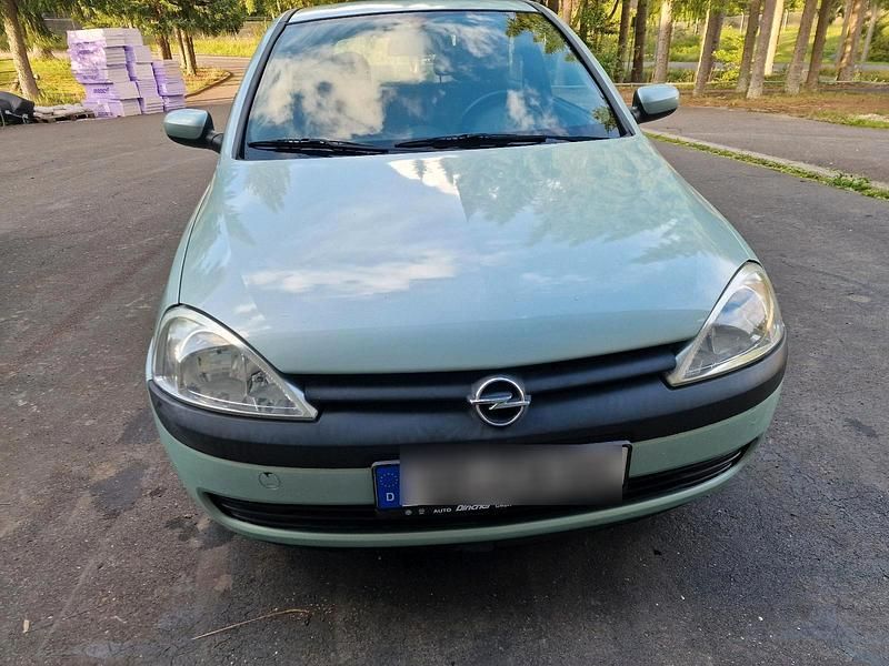 Blau Gebraucht 2001 Opel Corsa Kleinwagen | 2.300 € (Teuer) - Bild 1/4