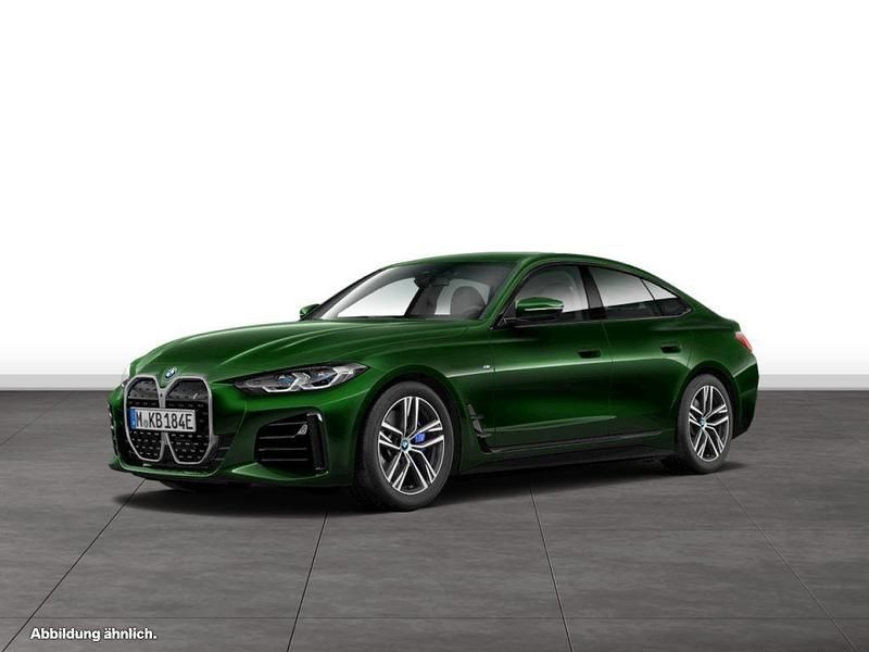 Sanremo green metallic Gebraucht 2024 BMW i4 Shadowline Limousine | 51.774 € (Fairer Preis) - Bild 1/4