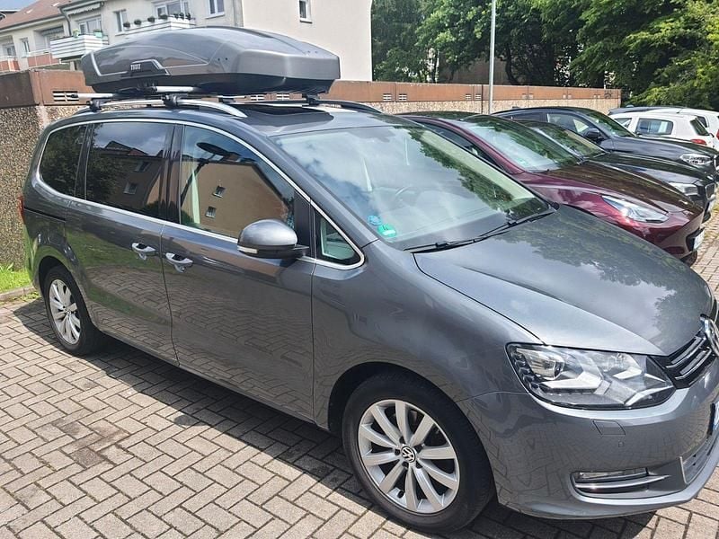 Gebraucht VW Sharan Highline 184 PS (135 kW) 2018 Grau Van / Kleinbus