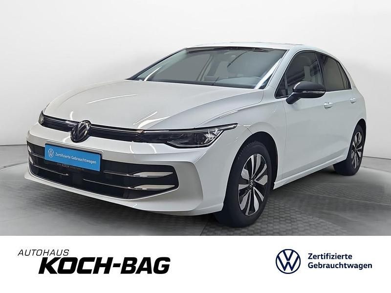 Pure white Gebraucht 2025 VW Golf VIII Goal Limousine | 24.660 € (Superpreis) - Bild 1/4