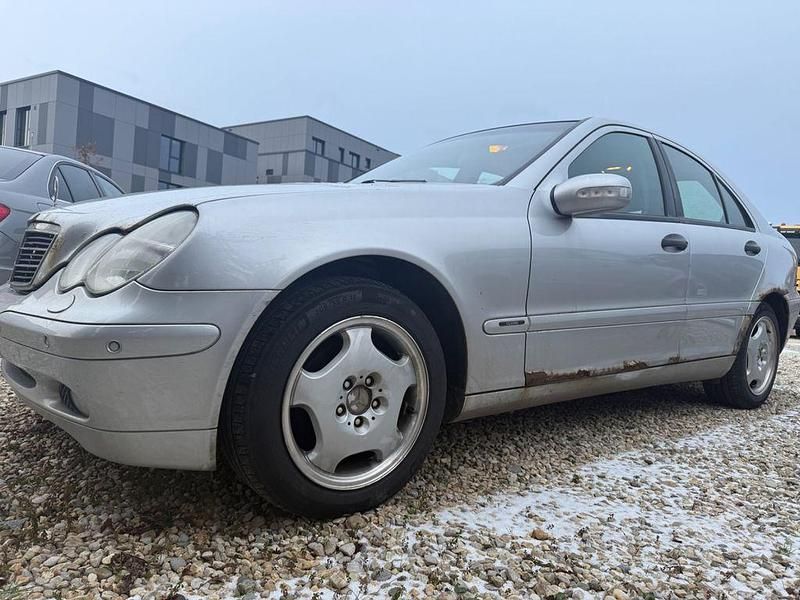 Silber Gebraucht 2000 Mercedes C220 Classic Limousine | 999 € (Superpreis) - Bild 1/4