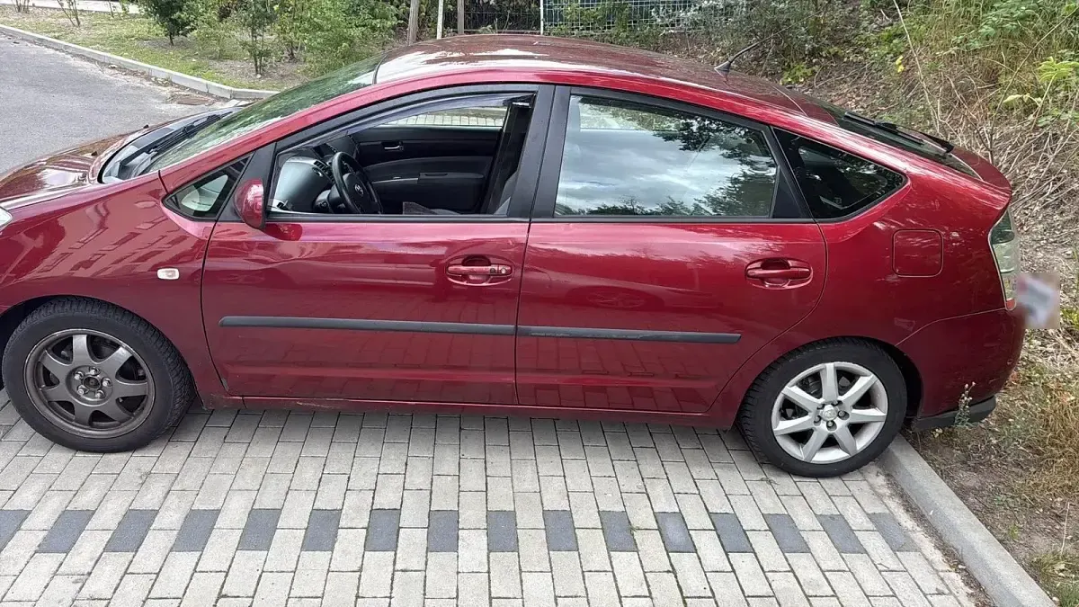 Gebraucht Toyota Prius 113 PS (83 kW) 2005 Kleinwagen