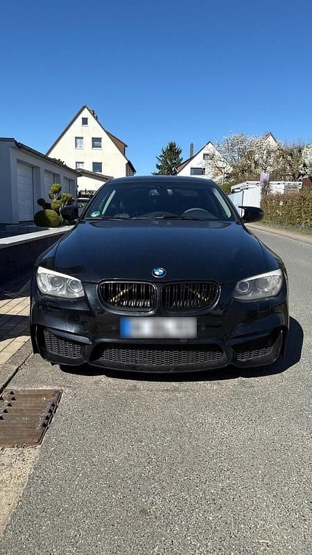 Gebraucht BMW 320 M Performance 184 PS (135 kW) 2011 Schwarz Coupé