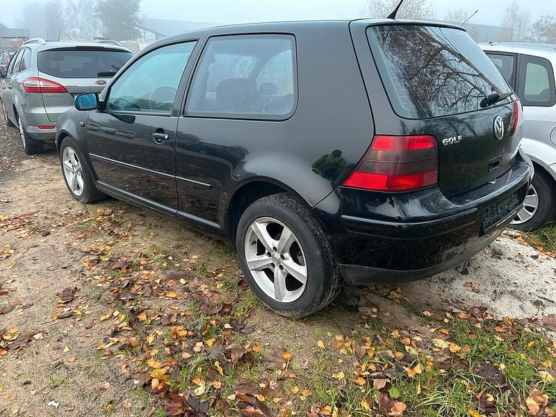 Gebraucht VW Golf 115 PS (84 kW) 2001 Schwarz Coupé