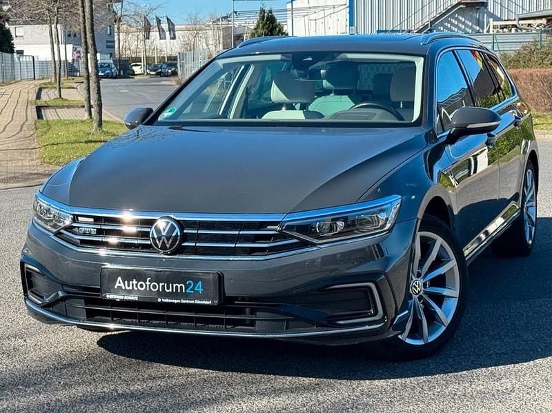 Gebraucht VW Passat GTE 156 PS (114 kW) 2020 Grau Kombi