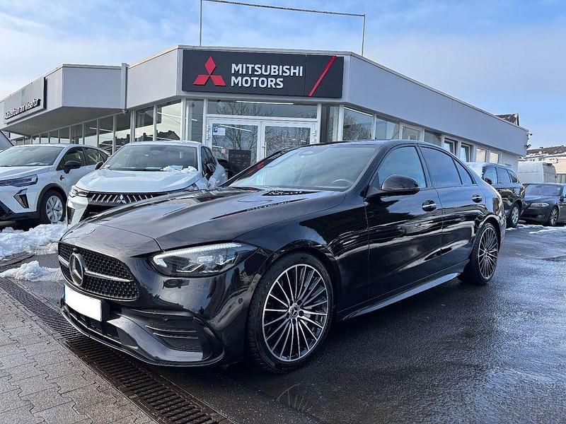 Gebraucht Mercedes C180 AMG 170 PS (125 kW) 2022 Schwarz Limousine