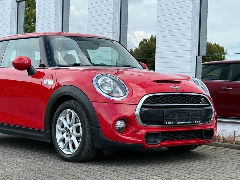 Gebraucht Mini Cooper S 192 PS (141 kW) 2019 Rot Kleinwagen