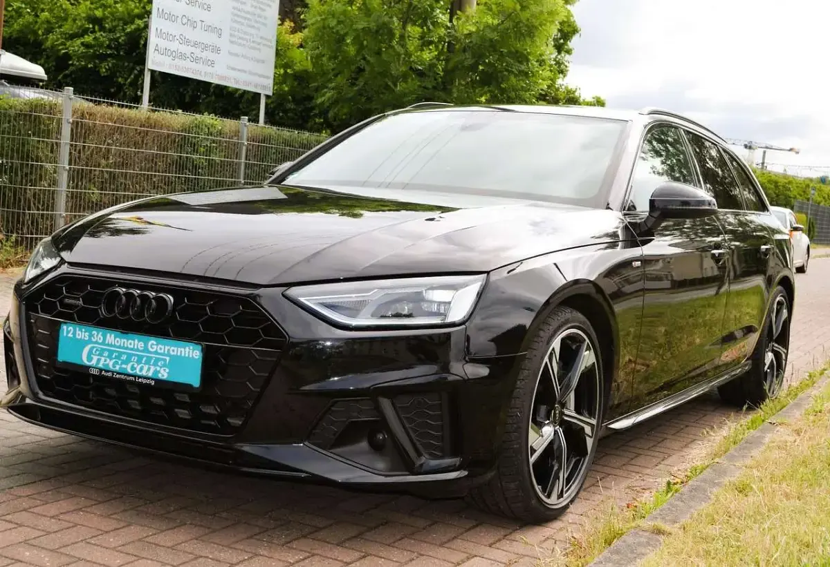 Gebraucht Audi A4 S-Line 265 PS (194 kW) 2021 Mythosschwarz Kombi