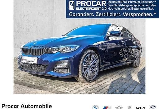Blau Gebraucht 2022 BMW 320e M Sport Limousine | 29.950 € (Guter Preis) - Bild 1/4