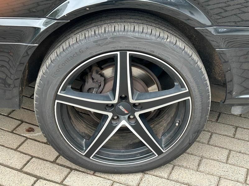 Gebraucht Mercedes Viano 224 PS (164 kW) 2013 Schwarz Van / Kleinbus