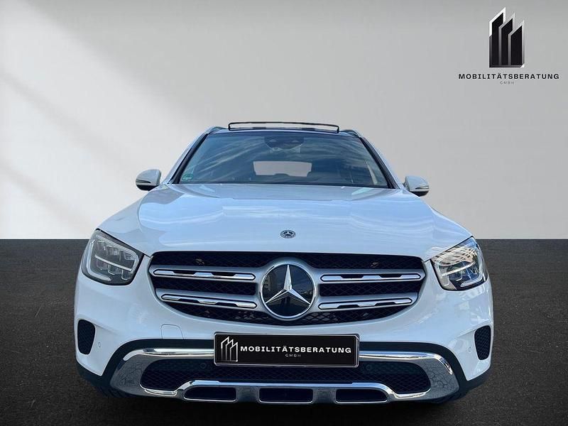 Gebraucht Mercedes GLC300 272 PS (200 kW) 2019 Weiß SUV