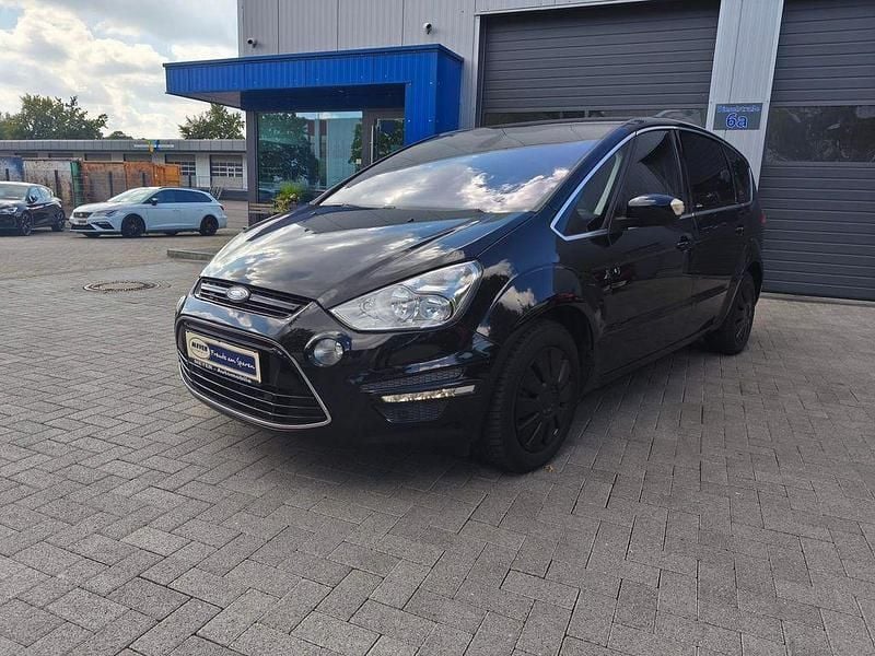 Schwarz Gebraucht 2011 Ford S-MAX S Van / Kleinbus | 3.740 € (Superpreis) - Bild 1/4