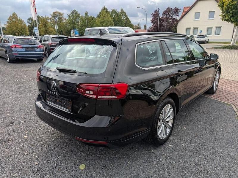 Gebraucht VW Passat 190 PS (139 kW) 2023 Deep black perleffekt Kombi
