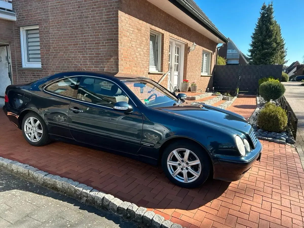 Gebraucht Mercedes CLK230 197 PS (144 kW) 2000 Schwarz Coupé