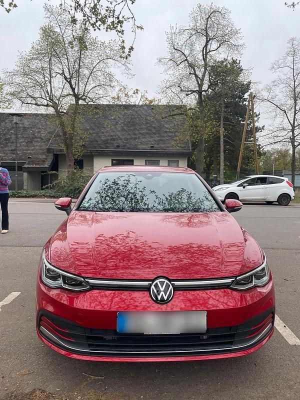 Gebraucht VW Golf VIII Edition 150 PS (110 kW) 2022 Rot Kleinwagen
