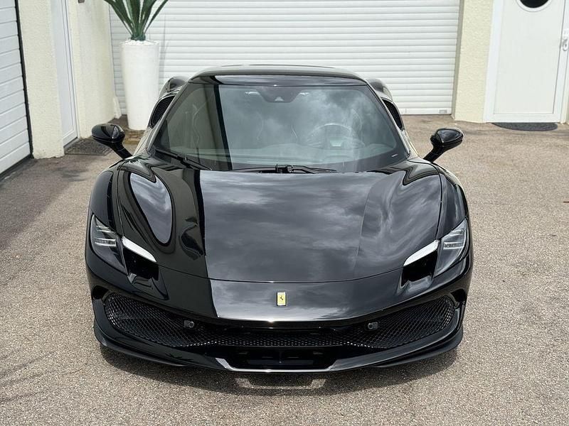 Gebraucht Ferrari 296 829 PS (609 kW) 2023 Schwarz