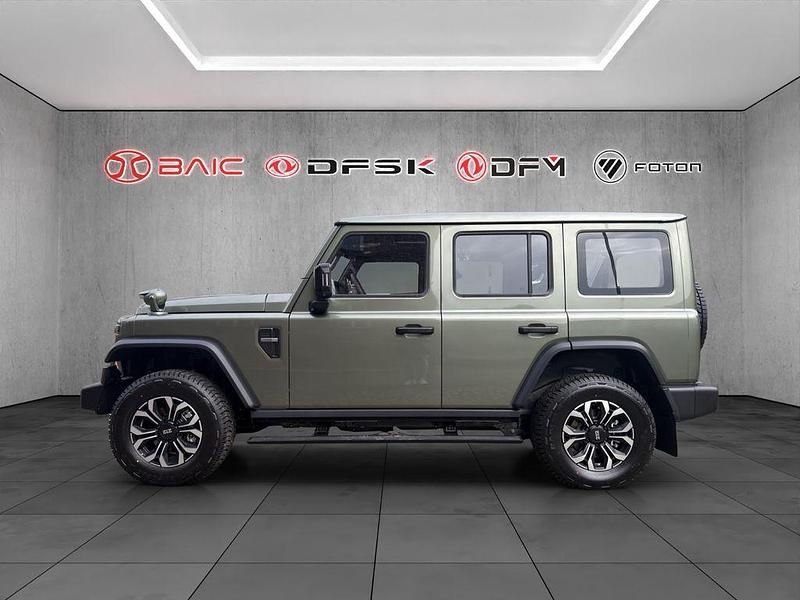 Neu BAW 212 166 PS (122 kW) 2026 Grün SUV