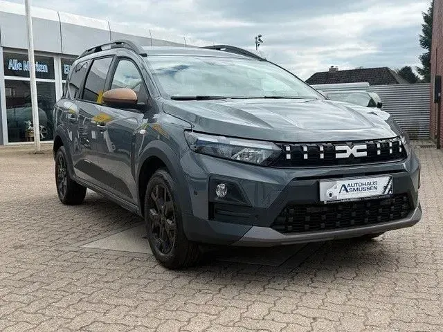 Neu Dacia Jogger Extreme 110 PS (80 kW) 2026 Grau Van / Kleinbus